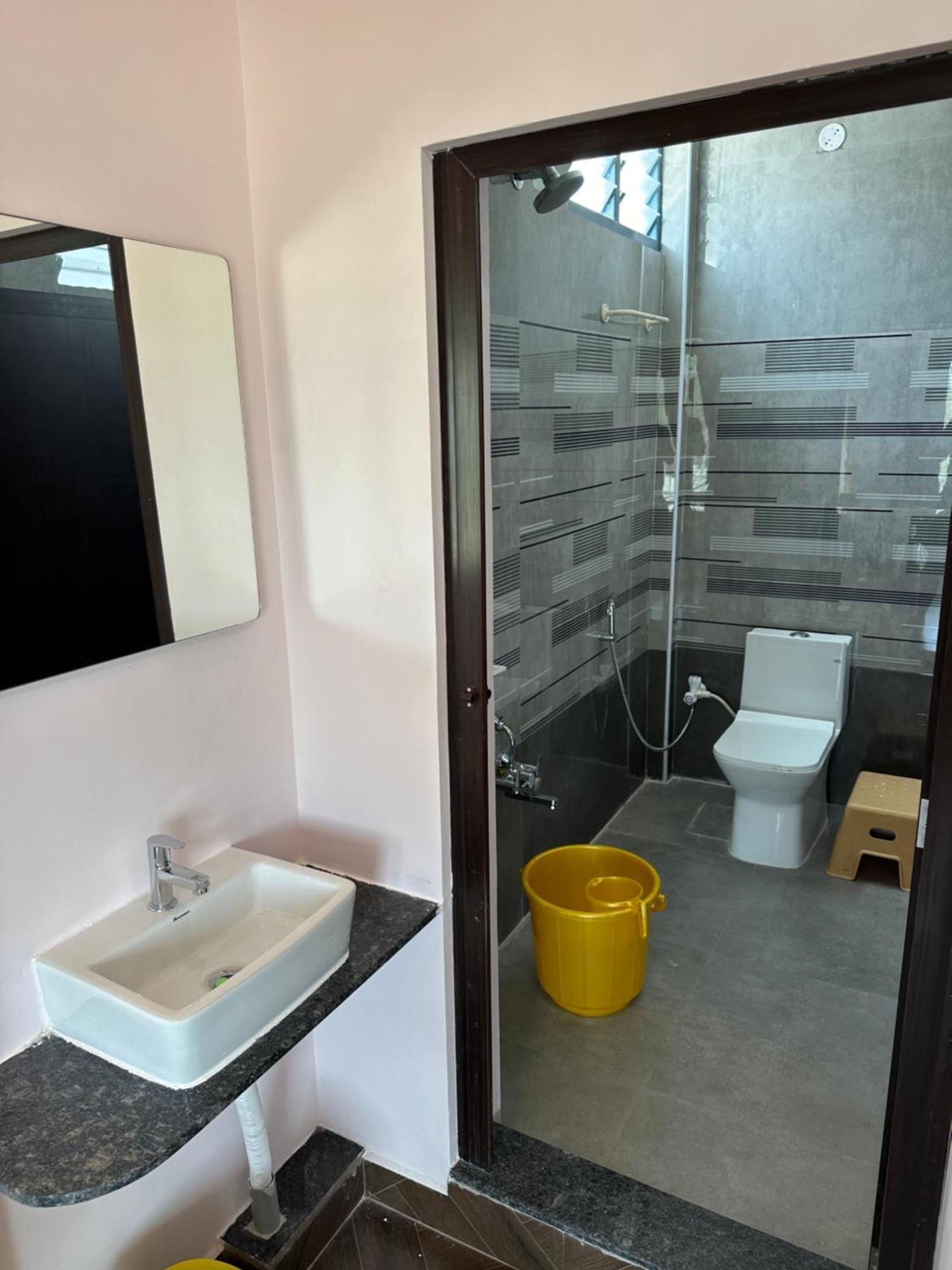Om Lingeswaran Home Stay Tiruvannamalai Luaran gambar